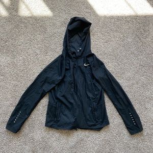 Nike lightweight windbreaker